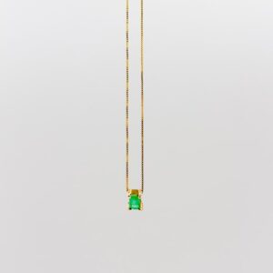 Encanto de Charm de Esmeralda Cuadrada en Oro Amarillo 18K