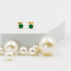 Aretes de 18K con Esmeraldas Ovaladas