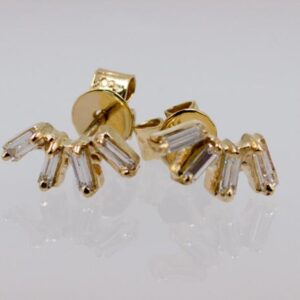 Aretes con Diamantes Baguette en Oro Amarillo 18K